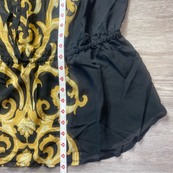 Lane Bryant Elegant Black and Gold Graphic Blouse with Relaxed Fit Size 16 - Picture 3 of 9